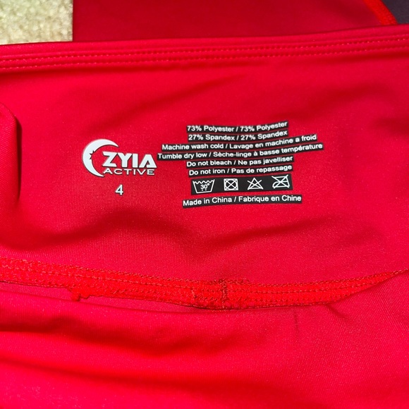 Zyia capri leggings - Picture 3 of 3